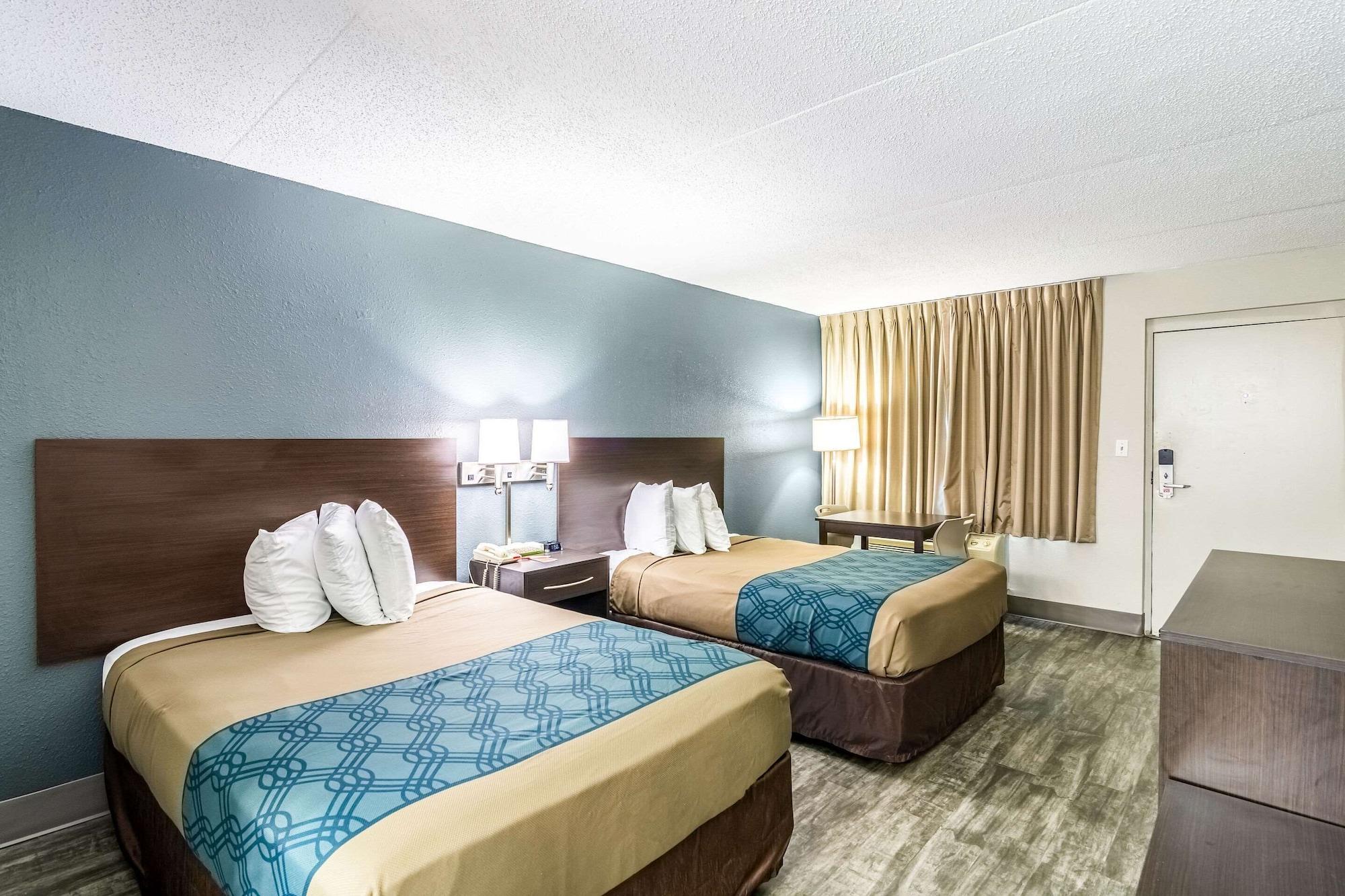 Econo Lodge *