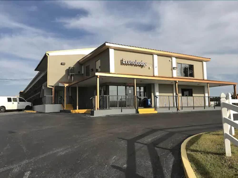 Lodge Econo Crestview